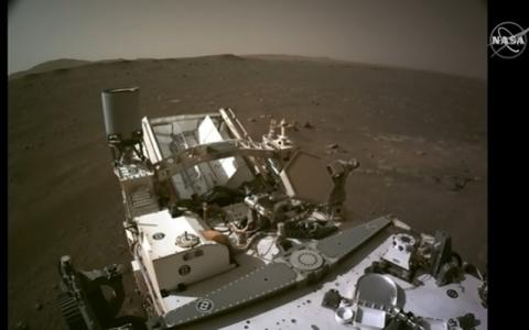 Nasa divulga primeiro vídeo de Perseverance, gravado pelo robô durante pouso arriscado em cratera de Marte, assista